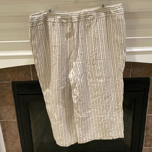 Apt 9 XL wide leg crop Capri cream linen blue pinstripe pull on pants - Picture 3 of 8